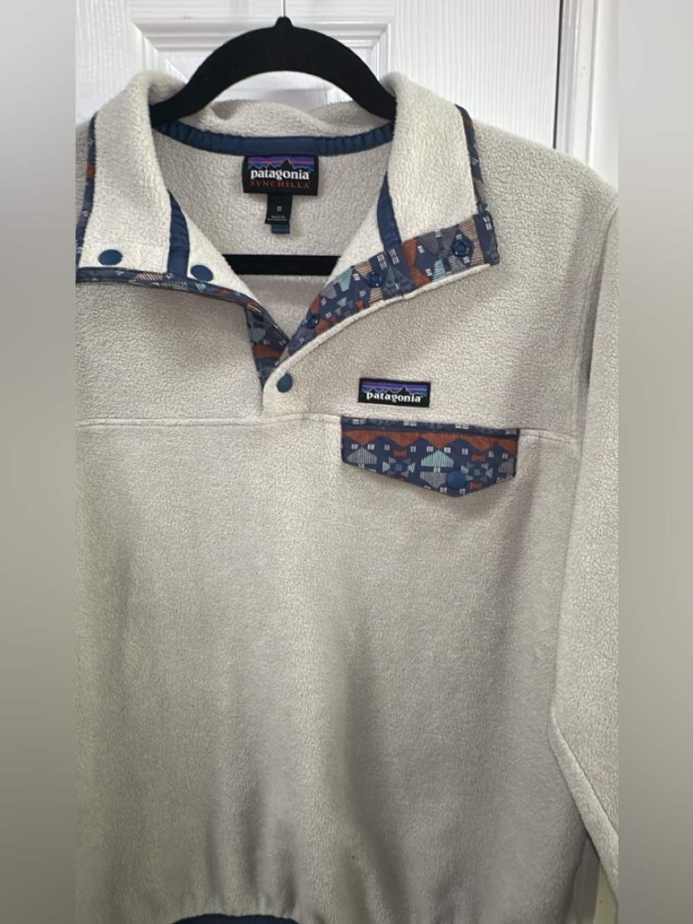 Patagonia grey Synchilla Pullover with Navy and Rust Geometric Trim (mix27)